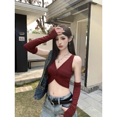 批发实拍实价春季辣妹性感深V领扭结多穿法<b class='q'>露</b><b class='q'>脐</b>短裤<b class='q'>背心</b>修身内搭上衣