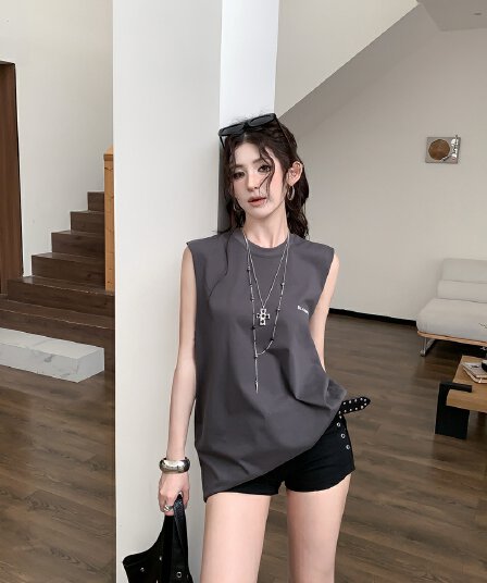 실사 정가 여름 핫걸 jennie 같은 단락 진회색 알파벳 프린트 조끼 루즈핏 민소매 티셔츠 맨위