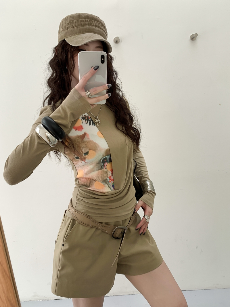 BY31317# 秋季复古猫咪印花拼接假两件圆领长袖T恤修身上衣  服裝批發女裝批發服飾貨源