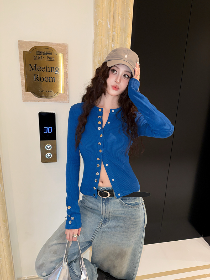 辣妹设计感排扣针织开衫坑条修身显瘦长袖上衣 服裝批發女裝批發服飾貨源