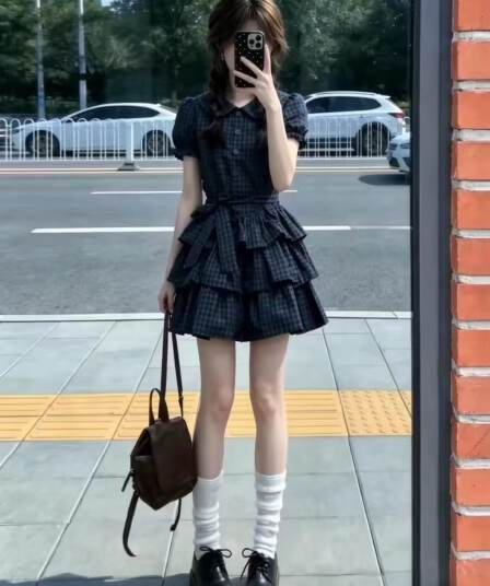 한 부서 학원 스타일 체크무늬 점프 슈트 치마 여성 의류 여름 2026 새로운 작은 키 한 마디 퍼프 케이크 미니 스커트