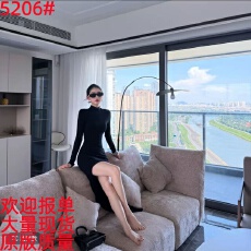 批发性感<b class='q'>欧美风</b>不规则<b class='q'>连衣裙</b>女小众设计时尚修身褶皱包臀显瘦内搭长裙