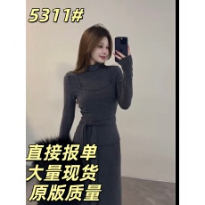 批发宥妍】 长袖假两件半高领长裙<b class='q'>连衣裙</b>气质女装冬季显瘦时尚DT1802