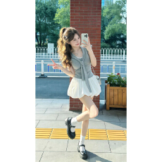 批发初夏独特绝美小个子<b class='q'>连衣裙</b>女2026新款巨好看穿搭<b class='q'>白色</b>花苞短裙套装