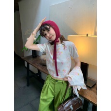 批发le rouge周美美    温柔效应粉色碎花羊毛圆领短袖针织开衫两件套