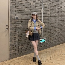 批发复古翻领短外套女秋季新款宽松<b class='q'>休闲</b>工装上衣百搭显瘦PU皮拼接<b class='q'>夹克</b>