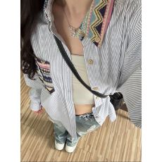 批发美式潮牌刺绣学院风蓝色条纹衬衫女外套春季宽松慵懒长袖<b class='q'>防晒</b>上衣