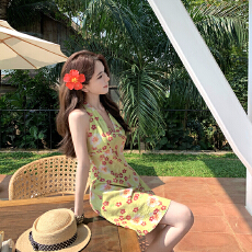 批发性感V领连衣<b class='q'>短裙</b> 法式复古挂脖 黄色<b class='q'>碎花</b>吊带连衣裙