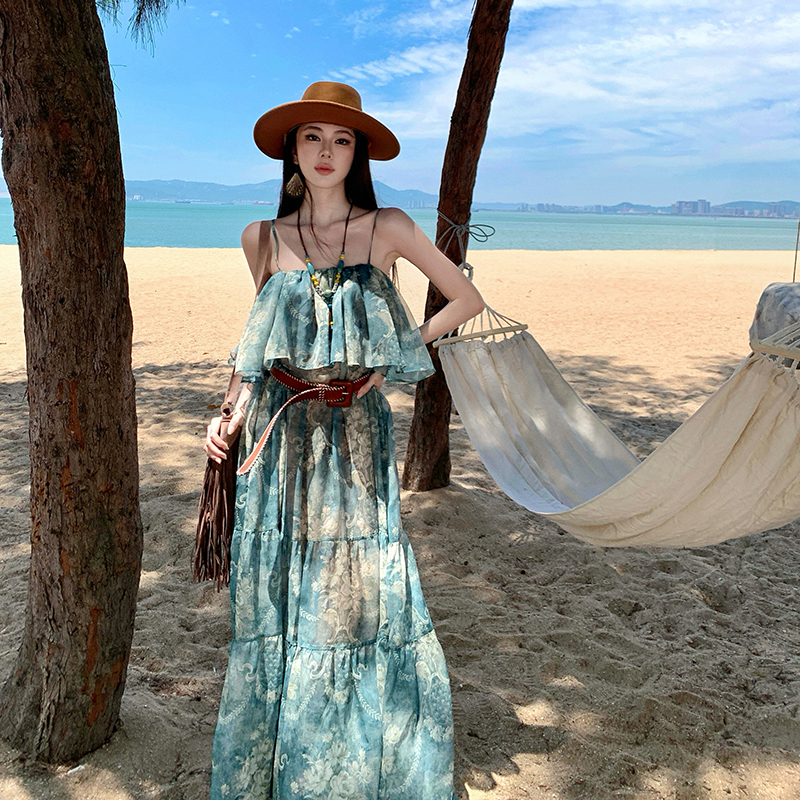 法式浪漫风度假吊带连衣裙女蓝绿色长裙收腰裙摆度假风穿搭   服裝批發女裝批發服飾貨源