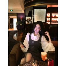 批发Barb Chill【12/30-1/1新品单件7折】50%羊毛珠片绣花呢子<b class='q'>连衣裙</b>