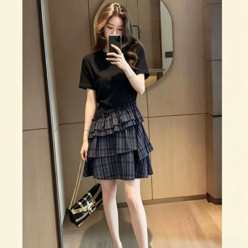 프랑스식 배색 패치워크 반팔 체크무늬 드레스 아이들 여름 2026 새로운 허리 수축 슬림해 보이는 불규칙 미니 스커트