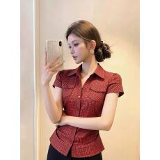 批发娅案2026年春季<b class='q'>女</b>装新款设计感小众别致百搭高级感显瘦上衣初春款