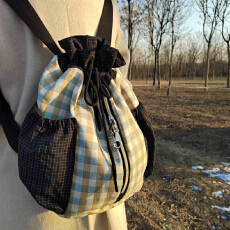 批发简约束口袋小众抽绳文艺优品背包日常百搭户外旅行洋气轻奢双肩包