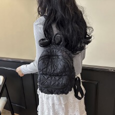 批发云朵双肩包女2025新款时尚百搭书包大容量旅行背包