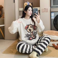 批发实拍秋冬季新款法兰绒圆领卡通甜美睡衣女韩系可爱宽松家居服套装