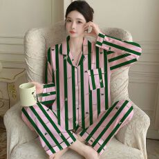 批发实拍春秋季新款ins风高级感时尚条纹<b class='q'>睡衣</b>女仿<b class='q'>真丝</b>婚庆家居服<b class='q'>套装</b>