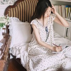 批发官图夏季法式浪漫小碎花云朵棉睡裙女吊带蕾丝少女温柔长裙家居<b class='q'>服</b>