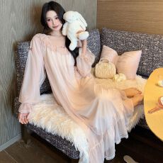 批发实拍<b class='q'>春</b>秋季新款网纱蕾丝花边睡裙女超仙法式甜美带胸垫长款家居服