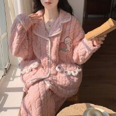 批发实拍秋冬季新款加厚提花长毛<b class='q'>绒</b><b class='q'>睡衣</b>女韩版翻领开衫甜美家居服套装