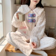 批发实拍秋冬季新款加厚提花长毛<b class='q'>绒</b><b class='q'>睡衣</b>女韩版翻领开衫甜美家居服套装
