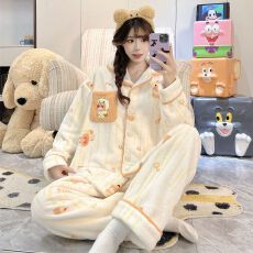 批发实拍秋冬季新款加绒加厚法兰绒<b class='q'>睡衣</b>女韩版翻领开衫<b class='q'>卡通</b>家居服套装