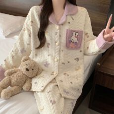批发实拍秋冬季新款加厚空气棉夹层睡衣女甜美卡通翻领开衫家居服套装