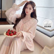 批发<b class='q'>实拍</b>秋冬季新款带胸垫加厚海岛绒睡衣女公主风甜美花边家居服套<b class='q'>装</b>