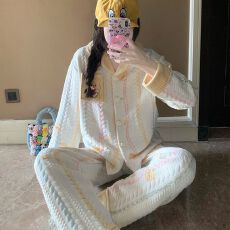 批发实拍秋冬季新款空气棉夹层睡衣女韩系甜美卡通<b class='q'>时尚</b>保暖家居服套装