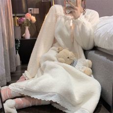 批发冬季新款白色蕾丝花边睡裙<b class='q'>韩版</b>小香风保暖加厚加绒甜美少女家居服