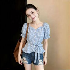 批发蓝白<b class='q'>格子</b>泡泡袖衬<b class='q'>衫</b>女2026夏季新款收腰系带显瘦方领短袖上衣