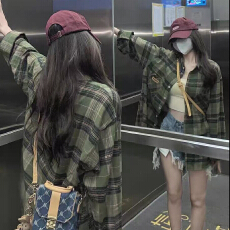 批发美式复古绿色<b class='q'>长袖</b>格子<b class='q'>衬衫</b>女休闲<b class='q'>衬衣</b>06秋新款外套