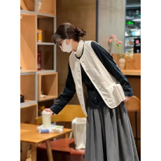 批发秋冬复古别致保暖羊羔毛马甲<b class='q'>背心</b>女法式高级感两面穿无袖马夹外套