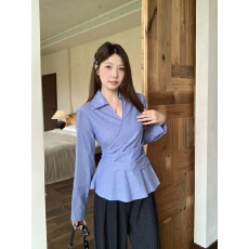 批发实拍 <b class='q'>大码</b>胖MM春季新款韩系侧边纽扣收腰显瘦衬衫条纹百搭上衣