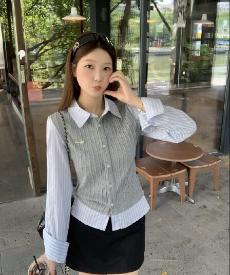 실사 빅 사이즈 지방 mm 학원 스타일 페이크 레이어드 스트라이프 패치워크 여성 셔츠 가을 몸매 가꾸기 슬림해 보이는 니트 맨위