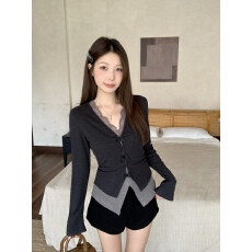 批发实拍 大码<b class='q'>秋</b>冬新款蕾丝拼接蝴蝶结假两件长袖磨毛修身内搭上衣