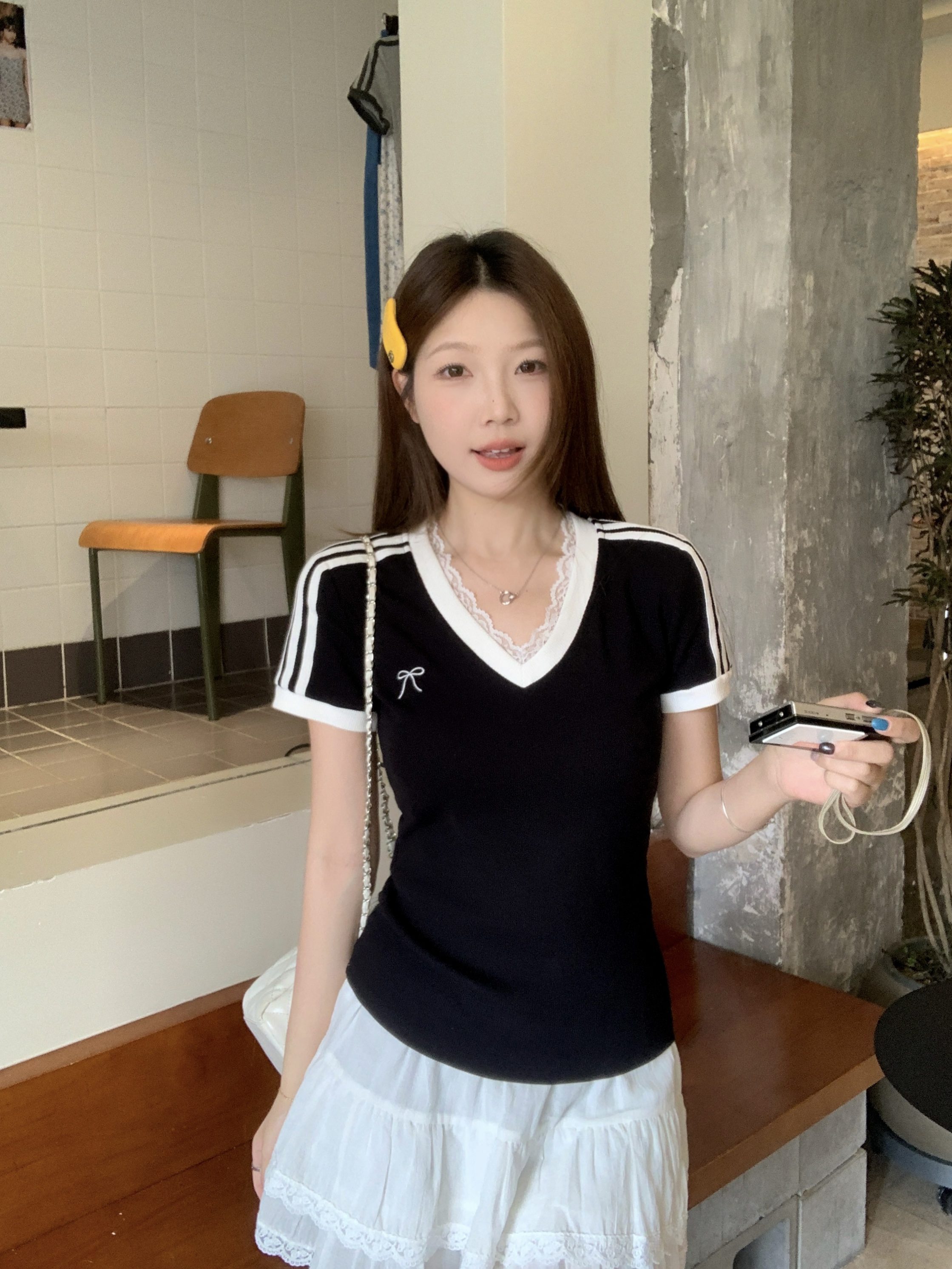 실사 빅 사이즈 여름 새로운 레이스 긍정적 인 어깨 반팔 티셔츠 몸매 가꾸기 슬림해 보이는 아름다운 핫걸 작은 맨위