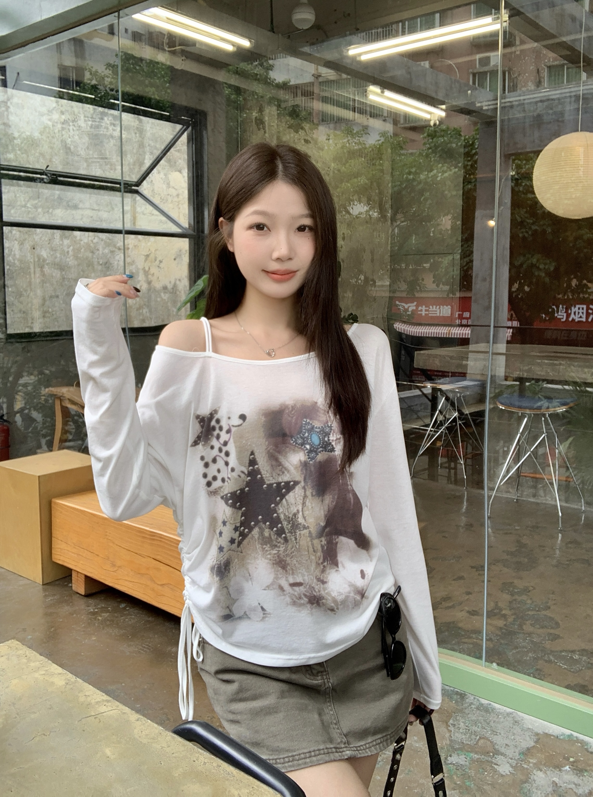 실사 빅 사이즈 여름 새로운 느슨함 센스 오프숄더 프린트 티셔츠 비스듬한 어깨 다용도 루즈핏 태양 보호 셔츠