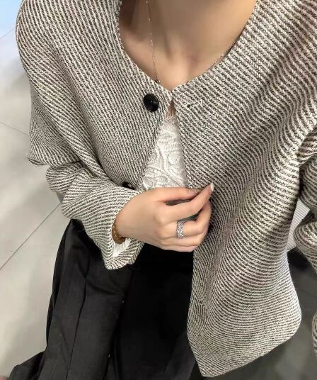 레트로 라운드 넥 작은 샤넬 스타일 여성 코트 가을 작은 키 고급 센스 스트라이프 루즈핏 명문 여성 천 골드 쇼트 스타일 맨위