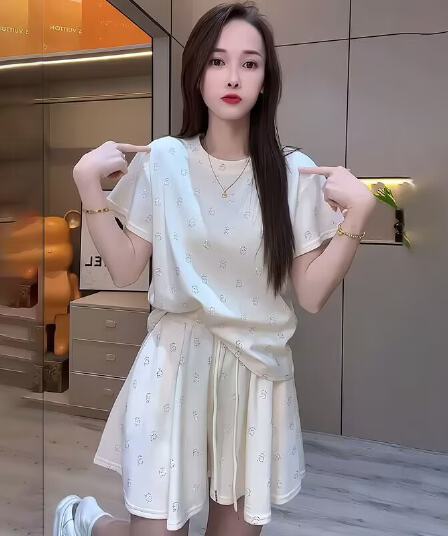 캐주얼 연령 감소 세트 여성 여름 인터넷 유명인 핫픽스 반팔 티셔츠 루즈핏 짧은 바지 학생 투피스 세트