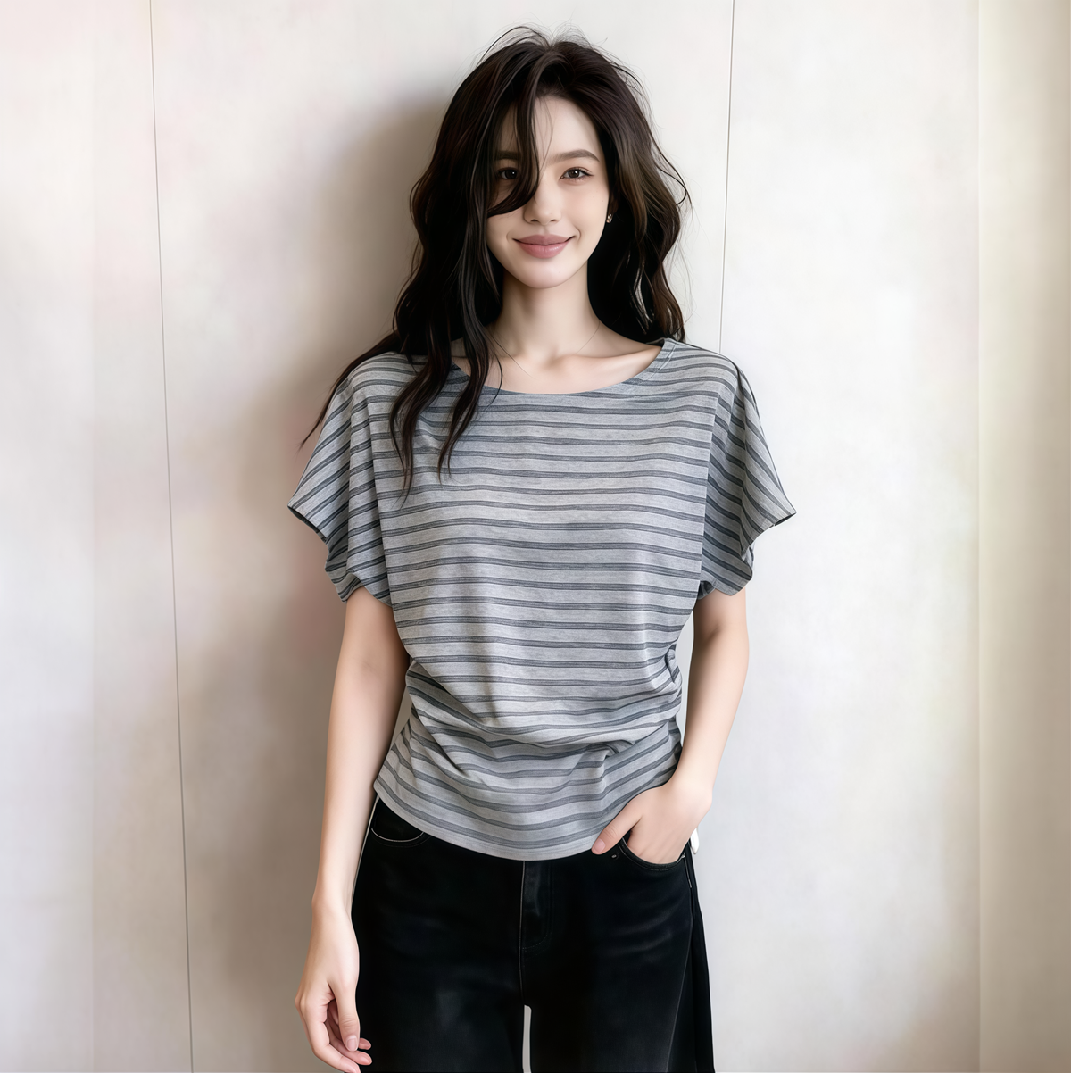 실사 있음 선적 2026 여름 새로운 미니멀리즘 출퇴근 바람 스트라이프 반팔 티셔츠 고유 한 맨위 여성 ins