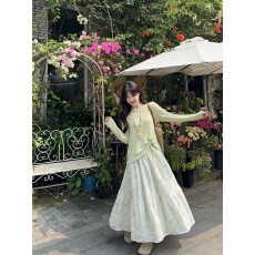 批发实拍大码韩系温柔风<b class='q'>防晒衫</b>纯色<b class='q'>长袖</b>上衣2026新款碎花半身裙两件套