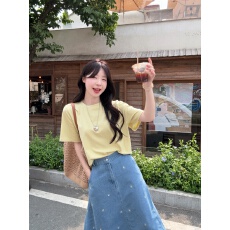 批发实拍新款2026年大码胖MMT恤绣花<b class='q'>牛仔</b>中长款半身裙两件套