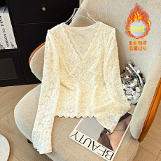 批发加绒蕾丝长袖衬衫女2025冬季新款百搭保暖V领拼接网纱<b class='q'>打底衫</b>上衣