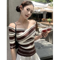 批发一字领交叉撞色条纹短袖针织T恤女<b class='q'>夏</b>季修身收腰辣妹短款露肩上衣