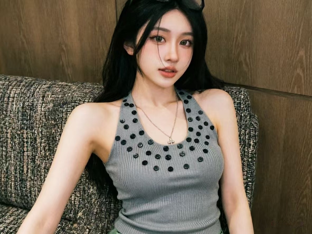 실사 정가 여름 도파민 민소매 행침 목 불규칙 스팽글 장식 니트 조끼 아름다운 맨위