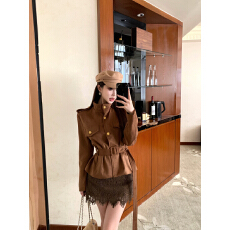 批发实拍 实价 高级感慵懒麂皮绒休闲<b class='q'>西装外套</b>+<b class='q'>蕾丝</b>短裙半身裙套装