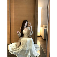 批发实拍 实价 别致珍珠扣针织毛衣外套<b class='q'>蕾丝</b>吊带背心网纱半身裙套装