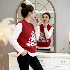 批发独特漂亮叠穿巨好看的马上有钱花红色针织<b class='q'>马甲</b><b class='q'>女款</b>2025年新款冬季