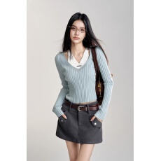 批发挂脖v领吊带背心长袖针织衫女<b class='q'>秋</b>季设计感上衣假两件上衣