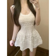 批发春日圆舞曲-镂空针织背心连衣裙夏日白色连衣裙女小众设计感露肩